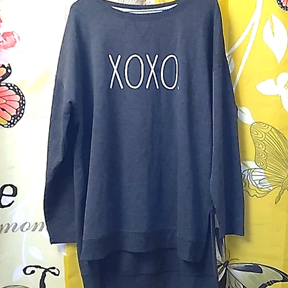 Rae Dunn, gray knit large long-sleeved top,